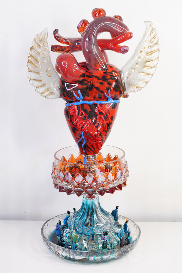 image of glass artwork titled Apalachia Trail by de la Torre Brothers